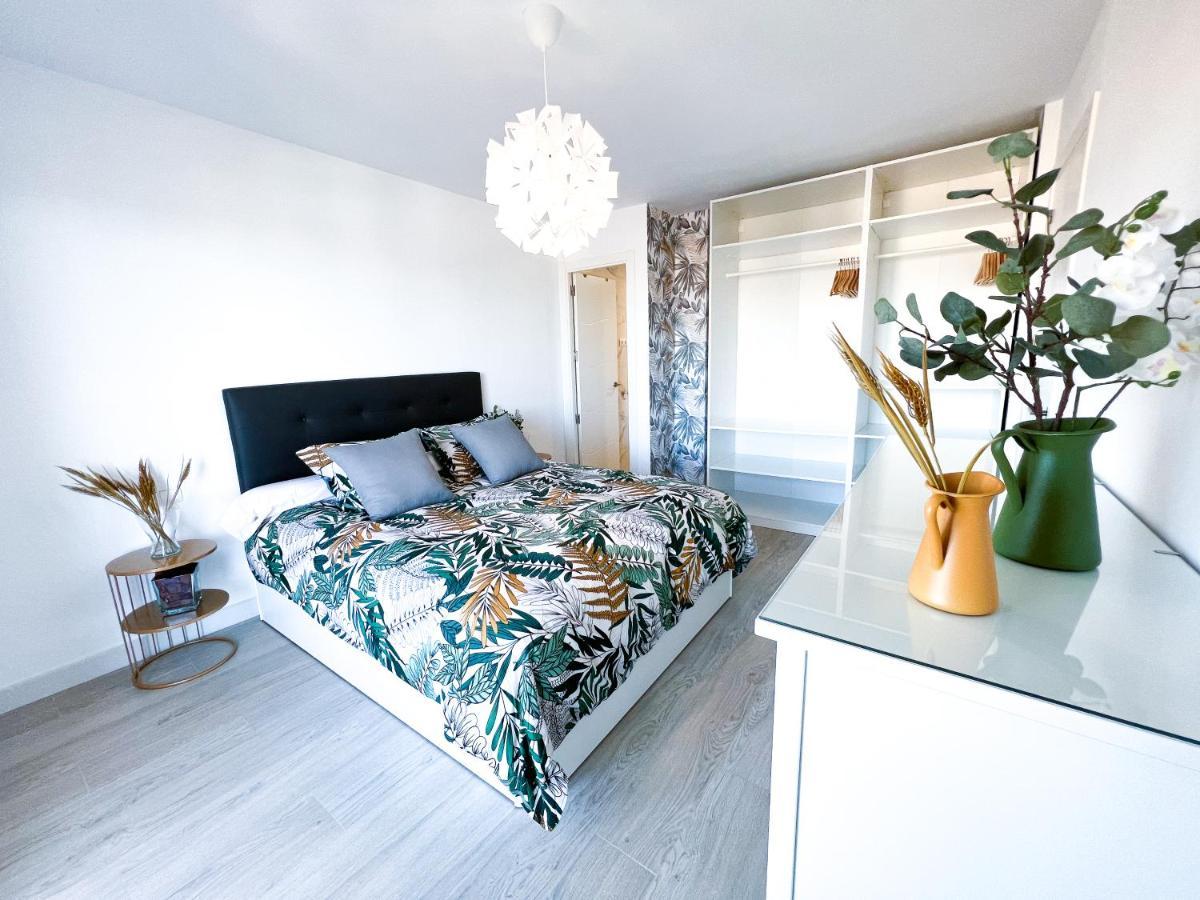 Apartamento A 900 M De La Playa Y Con Vistas Al Mar En Fuengirola Ngoại thất bức ảnh
