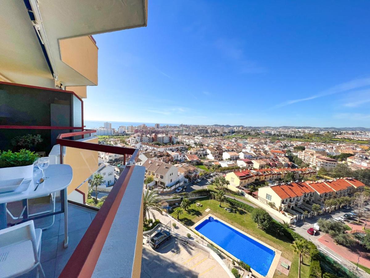 Apartamento A 900 M De La Playa Y Con Vistas Al Mar En Fuengirola Ngoại thất bức ảnh