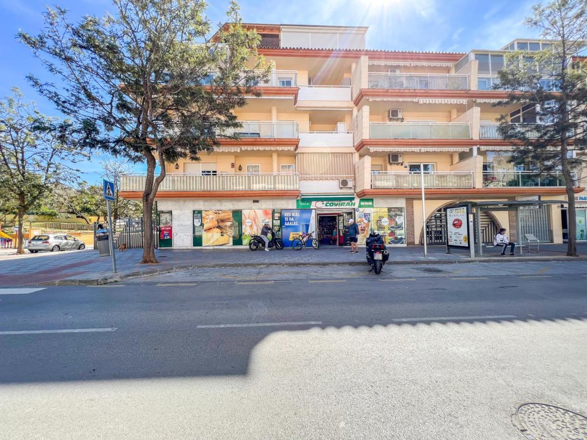 Apartamento A 900 M De La Playa Y Con Vistas Al Mar En Fuengirola Ngoại thất bức ảnh