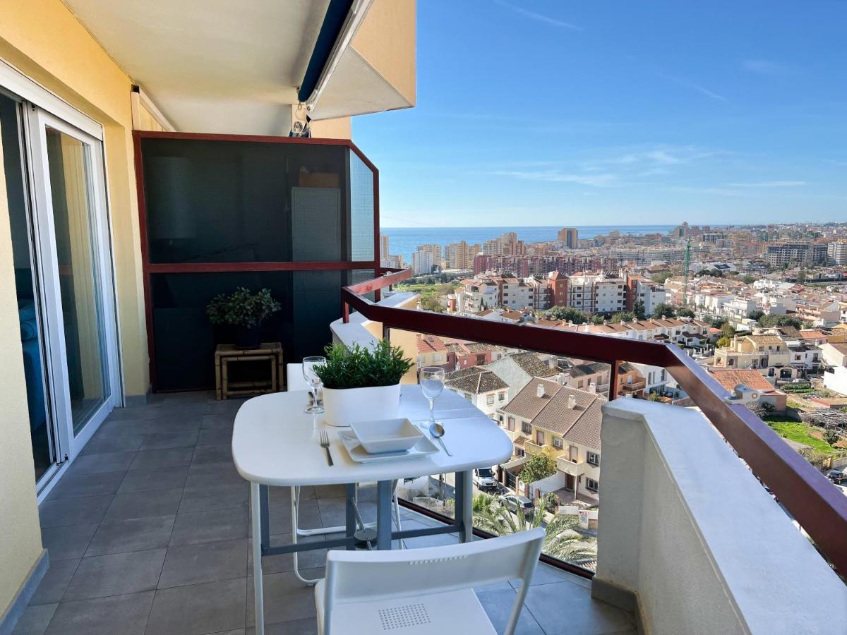 Apartamento A 900 M De La Playa Y Con Vistas Al Mar En Fuengirola Ngoại thất bức ảnh