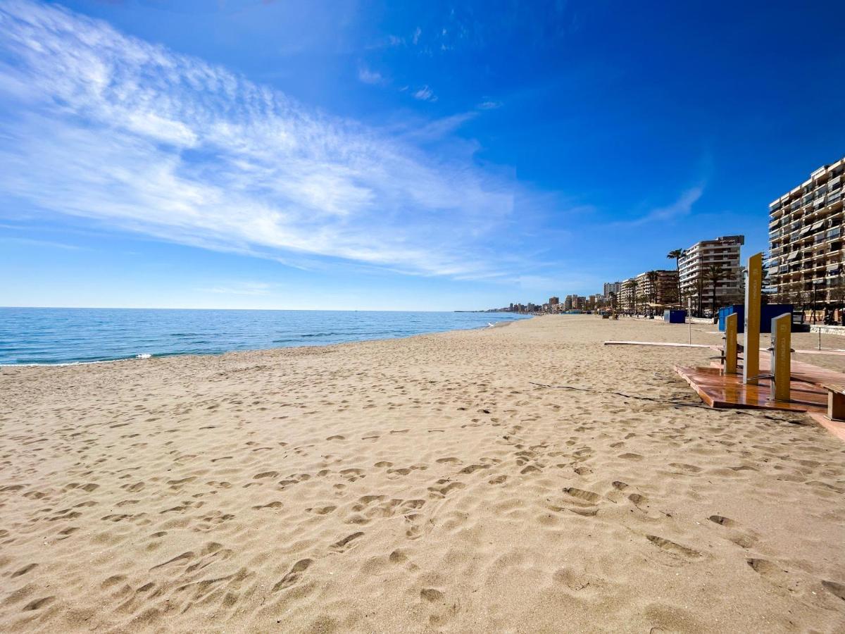 Apartamento A 900 M De La Playa Y Con Vistas Al Mar En Fuengirola Ngoại thất bức ảnh