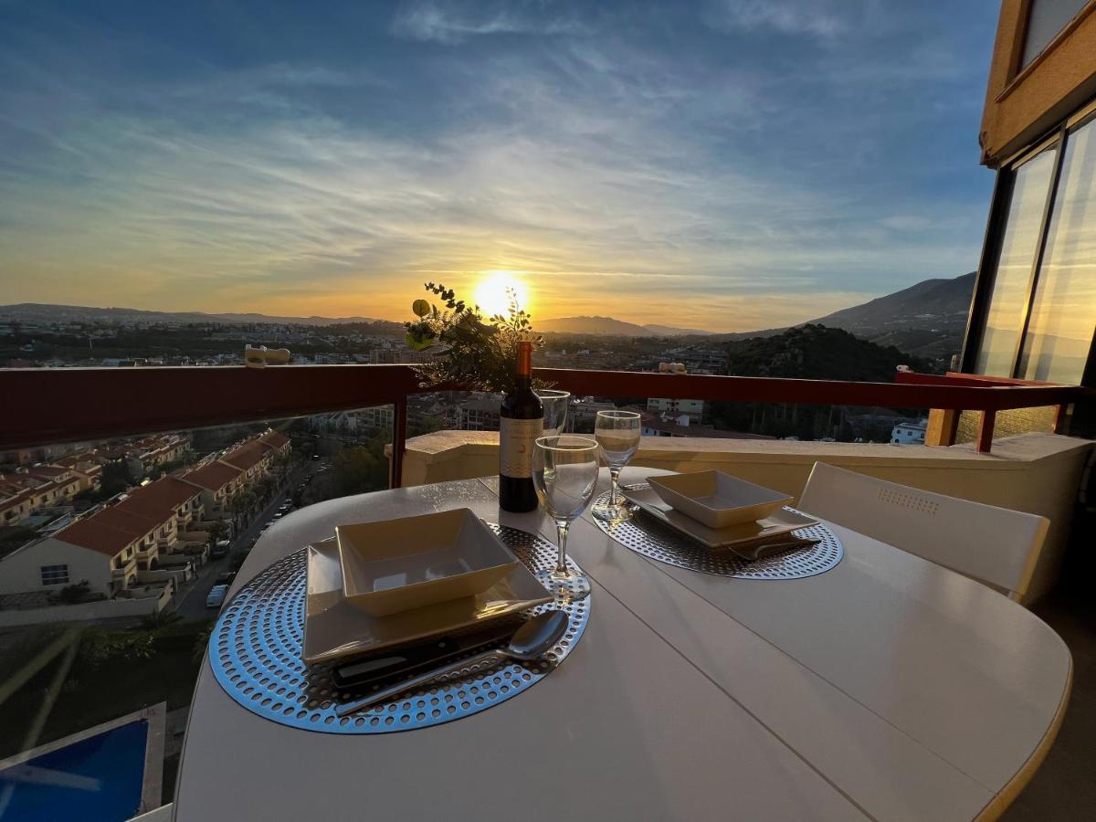 Apartamento A 900 M De La Playa Y Con Vistas Al Mar En Fuengirola Ngoại thất bức ảnh