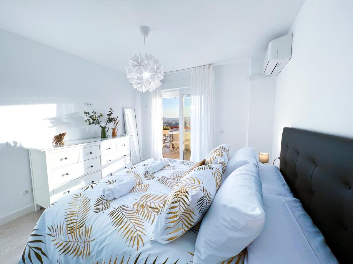 Apartamento A 900 M De La Playa Y Con Vistas Al Mar En Fuengirola Ngoại thất bức ảnh