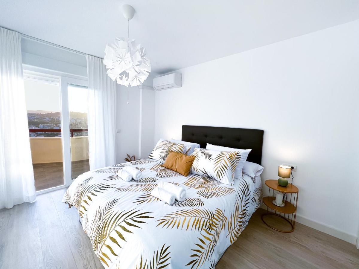 Apartamento A 900 M De La Playa Y Con Vistas Al Mar En Fuengirola Ngoại thất bức ảnh