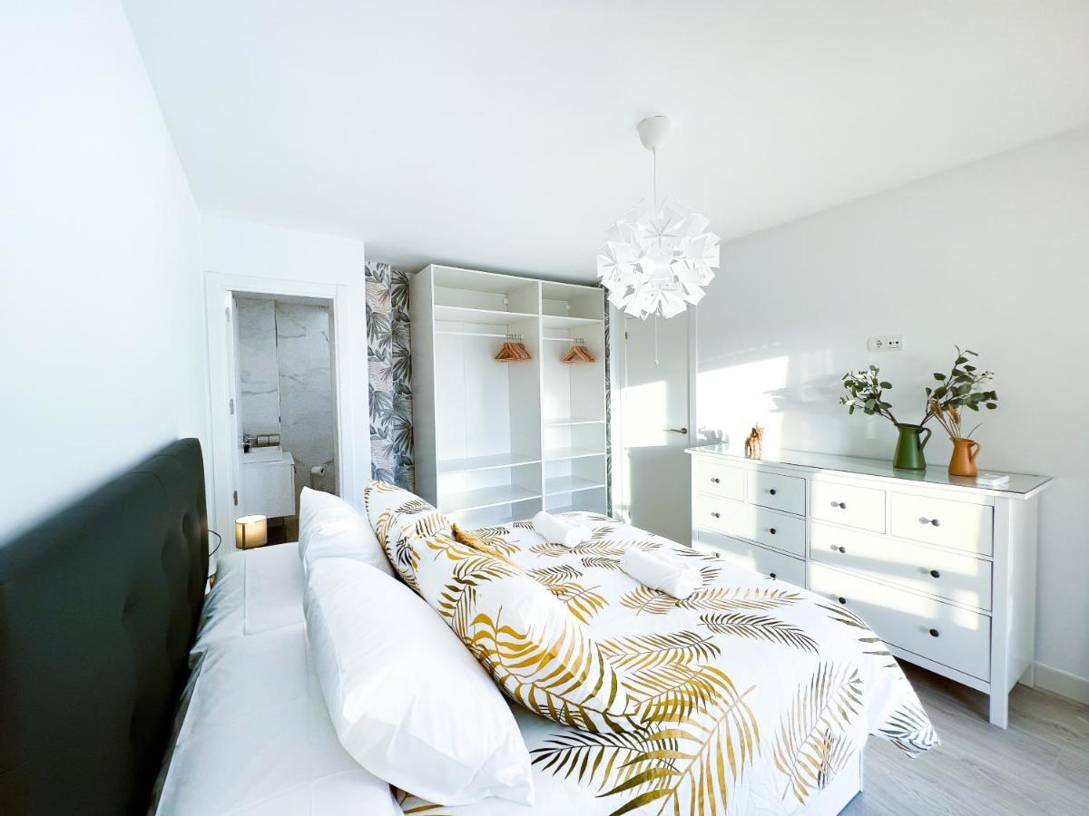 Apartamento A 900 M De La Playa Y Con Vistas Al Mar En Fuengirola Ngoại thất bức ảnh