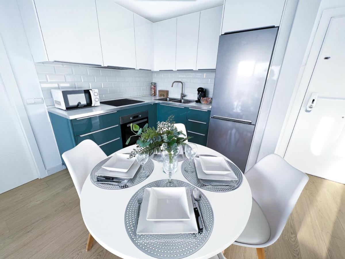 Apartamento A 900 M De La Playa Y Con Vistas Al Mar En Fuengirola Ngoại thất bức ảnh