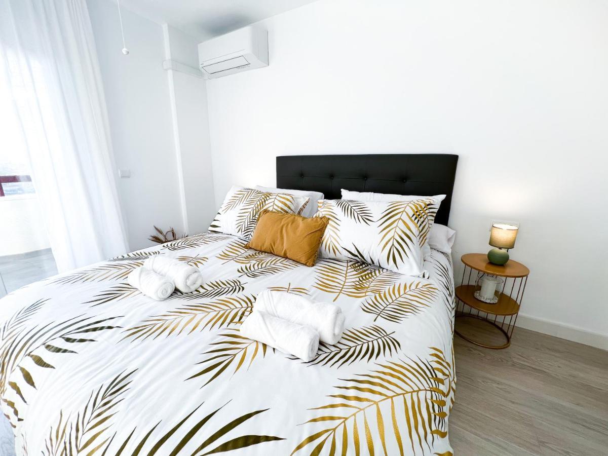 Apartamento A 900 M De La Playa Y Con Vistas Al Mar En Fuengirola Ngoại thất bức ảnh